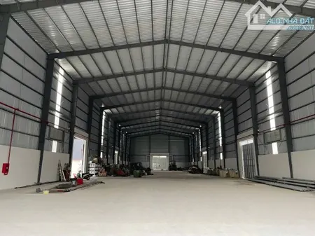 Cho thuê kho xưởng 3000m2 mặt tiền quốc lộ 1A giá 140tr/tháng ngay Tân Túc Bình Chánh
