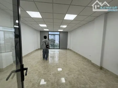 Cho thuê văn phòng Mỗ Lao, Hà Đông, 56 m2 /tầng sàn thông