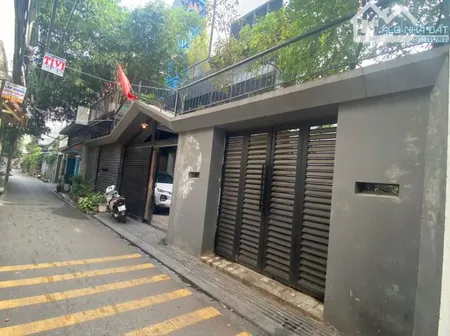 CHO THUÊ BIỆT THỰ SÂN VƯỜN SIÊU VIP NGỌC THỤY-LONG BIÊN-SÂN VƯỜN-CÁ KOI-TIỆN ÍCH ĐỈNH CAO