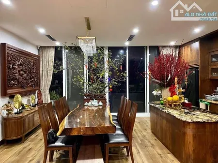 Cho thuê biệt thự KĐT mới Sài Đồng, Long Biên. Diện tich 225m² x 4 tầng. Giá hơn 20 triệu