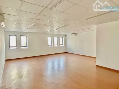 Cho thuê văn phòng gần Vincom, đường Ngô Quyền, 55 m2 - 85 m2, giá thuê tốt