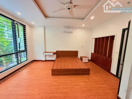 Cho Thuê CCMN LK17 Khu Đấu Giá Mậu Lương Hà Đông 30m2 Cửa Sổ Ban Công Thang Máy Ô Tô Đỗ