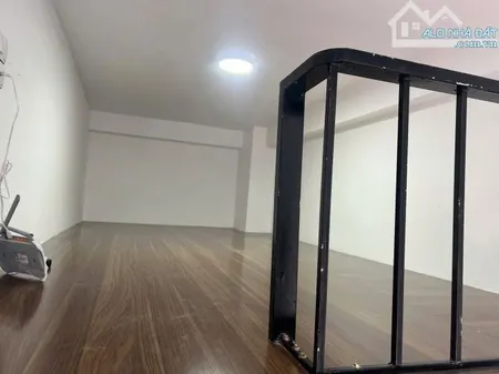Cho Thuê CCMN Ngõ 86 Hào Nam Đống Đa 20m2 Gác Xép Vskk Ban Công Giặt Riêng Thang Máy
