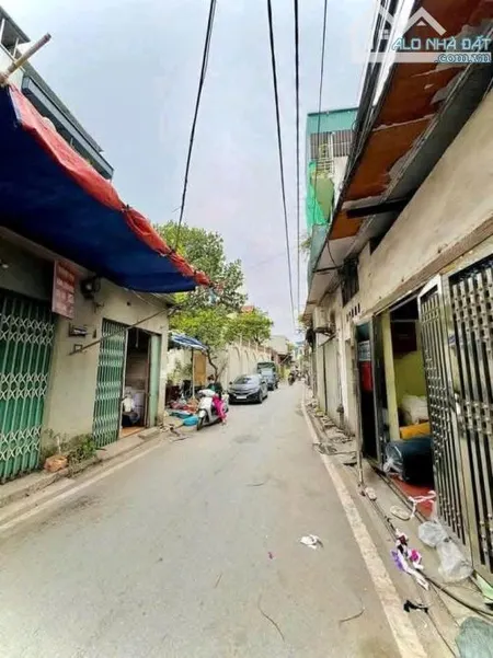 CHO THUÊ NHÀ PHỐ TRẠM LONG BIÊN 13 TRIỆU,40M, 5 tầng, full NT, Ô TÔ, làm VP, hoặc chdv,