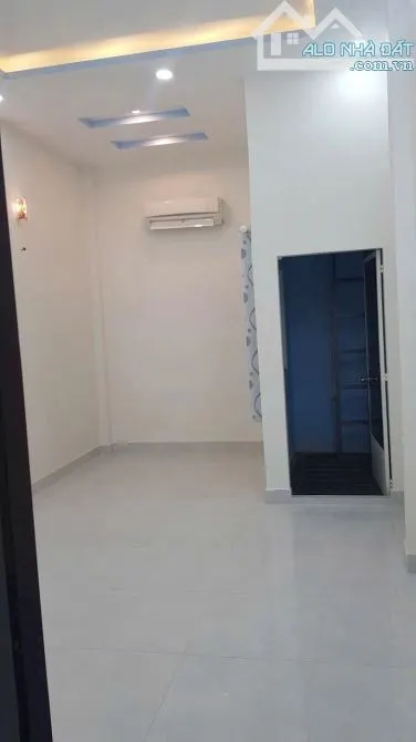 Nhà thuê Gò Vấp 3PN 2WC💥Phường 11 Đường số 4 giá 10 triệu💥Sân để xe 4x14m