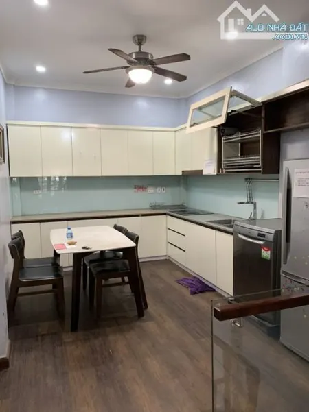 CHO THUÊ! Nhà Đẹp Mặt Ngõ Phố Trịnh Công Sơn 45m2, 13 tr/tt, 2 thoáng, View ra Hồ