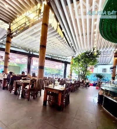 Cho thuê nhà tại khu PASTEUR, QUẬN 3 – SÂN VƯỜN, HỒ BƠI, KHU VỰC TRUNG TÂM