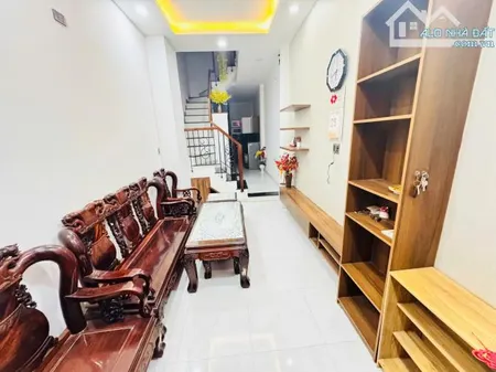 Cho thuê nhà nguyên căn Lê Hồng Phong, Phước Long, Nha Trang DT sử dụng 130m2 4pn