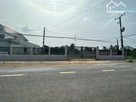 Cho thuê 1000m2 (30x35m) mặt tiền nhựa ấp 2, thích hợp kho bãi, trạm sạc