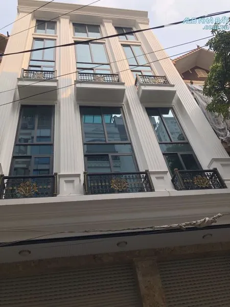 Cho thuê shophouse tại Fiver Star Đình Thôn .DT : 80 M * 5 Tầng .MT : 6M.Thông sàn