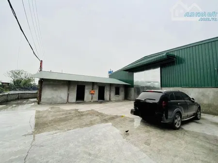 Cần cho thuê 2000m2 mặt đường Ql3 Dục Tú