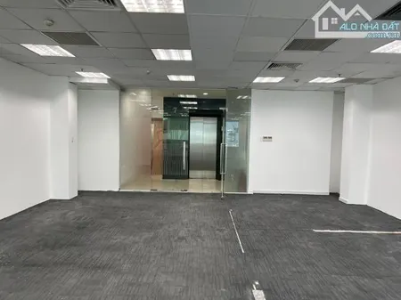 Cho thuê Văn Phòng Quận 3 - Đường Nam Kỳ Khởi Nghĩa, DT: 70m2-110m2-150m2, Free xe