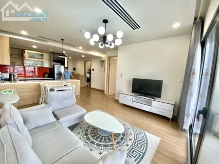 Cho thuê căn hộ chung cư The Emerald CT8 Mỹ Đình từ 2 - 3 - 4 PN giá chuẩn vào ngay