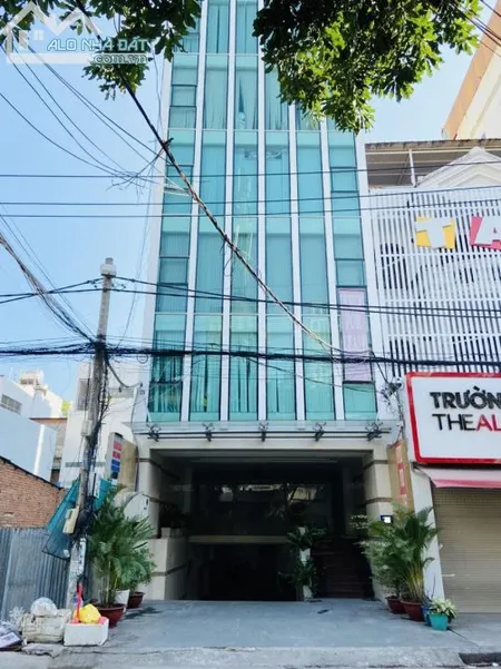 Văn phòng cho thuê giá rẻ Q.Tân Bình 30m - 50m- 90m-300m View kính