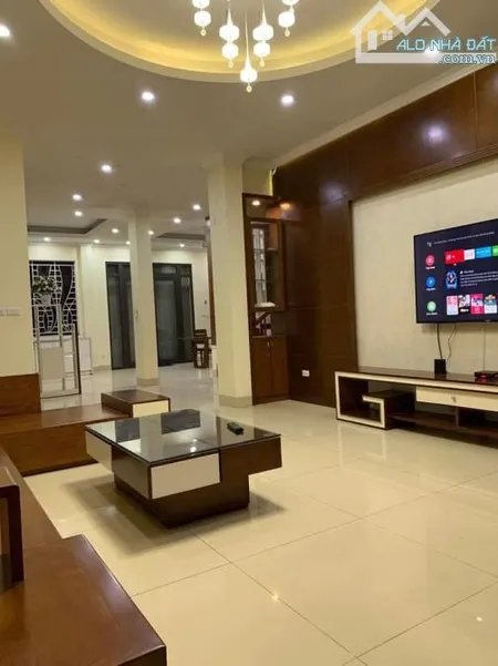 Cho thuê biệt thự KDT Việt Hưng Long Biên phù hợp làm văn phòng, spa, dạy học