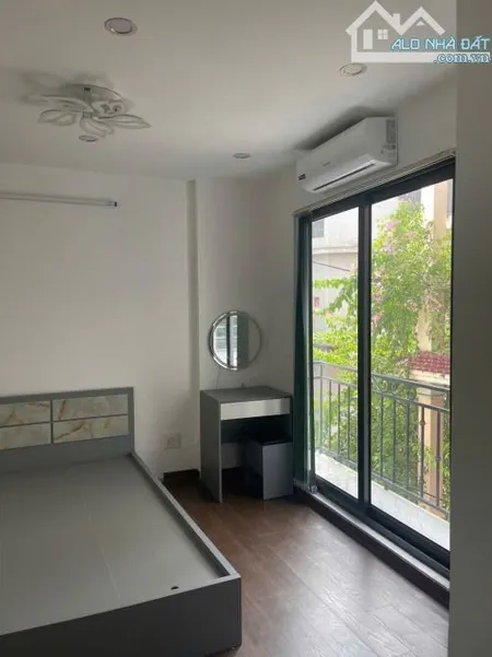 Cho thuê nhà ngõ 650 đường Nguyễn Khoái, phường Thanh Trì, quận Hoàng Mai – 9tr/tháng