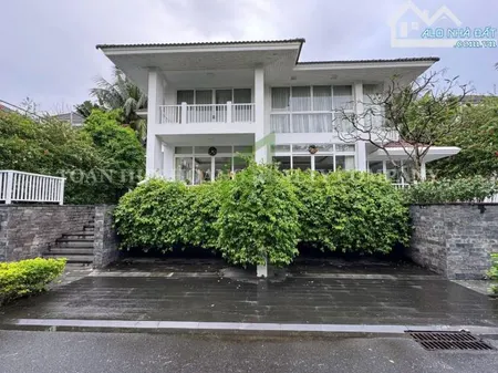 Biệt thự 4 phòng ngủ hồ bơi Premier | D473