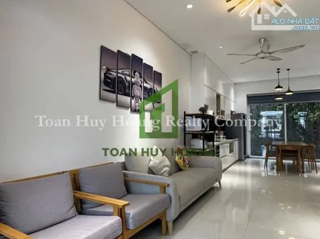 Nhà đẹp 4 phòng ngủ khu Phú Gia Compound - D114