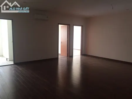 Cho thuê căn hộ The Light CT2 Trung Văn, 3 phòng ngủ, đồ cơ bản, 13 tr/th