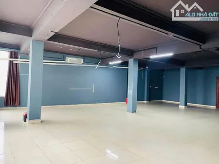 Cho thuê mặt bằng Tầng 3 & 4 (2 sàn) làm Văn phòng/Bi-a, Long Biên 1 - 400m² - 18 triệu/th