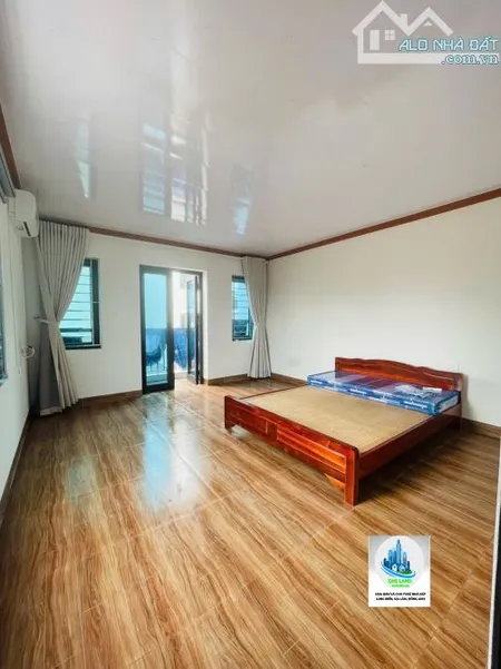 CHO THUÊ NHÀ NGUYÊN CĂN MẶT PHỐ THANH AM – KINH DOANH, Ô TÔ TRÁNH – CHỈ 12TR/THÁNG