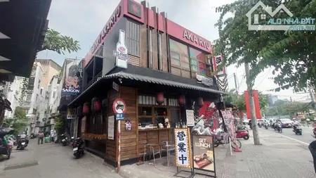 Cho Thuê Nhà GÓC 2MT 8x20m đường CMT8 quận 1