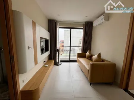 Cho Thuê CCMN 28 Tứ Liên Tây Hồ 90m2 3N1K Cửa Sổ Ban Công Giặt Riêng Thang Máy Full Đồ