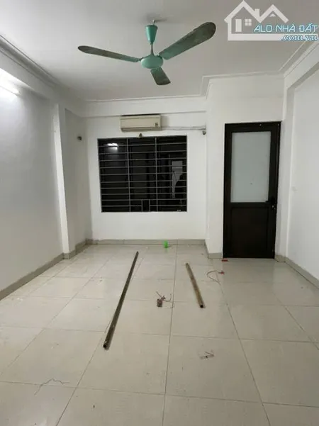 Cho thuê nhà phố Hàng Bè Mậu Lương 50m2 4T Tầng Lửng Ô Tô Kinh Doanh Gần Mặt Phố