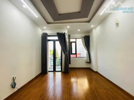 Cho thuê nhà nguyên căn khu P. Thống Nhất - Diện tích: 4m x 18m - Nhà 1 trệt 2 lầu,