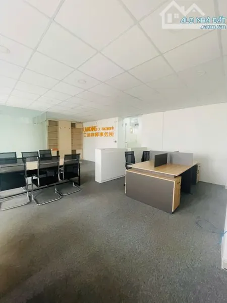 cho thuê văn phòng 65 m2 đường hoàng diệu quận 4