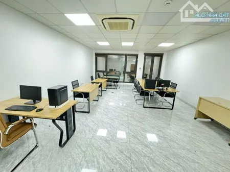 Văn phòng cho thuê 200m2 20t/th ,100m2 8t/th 50m2 5t/th Đỗ Nhuận ,cv Hòa Bình