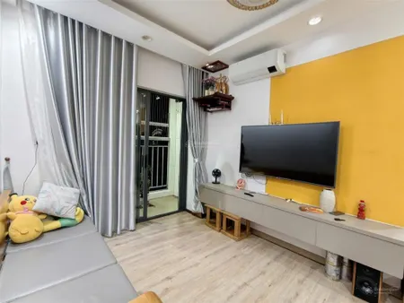 Bán gấp, ch ecohome3, 62m2 chỉ 5.x tỷ, 2pn 1 wc, full nội thất vip, tầng trung, view thoáng, sổ sẵn