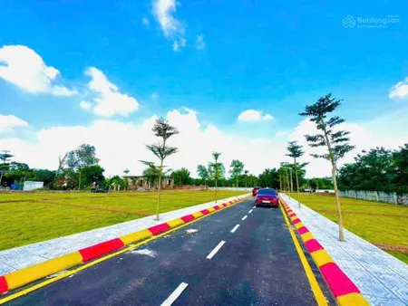 Bạn nghĩ sao về giá đất 2.2 tỷ 100m2 full thổ cư tại hoà lạc