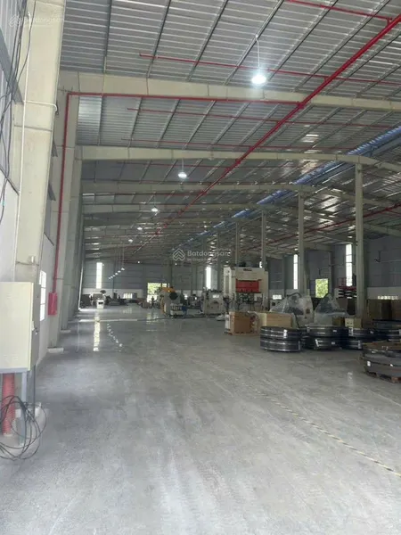 Bán xưởng mới đang cho thuê 450 triệu/tháng ngay cụm kcn vĩnh tân diện tích đất 9.233
