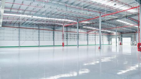 Cho thuê kho xưởng khu CN Hiệp Phước. Đang trống: 1.430m2, 2.490m2 và 4.000m2. Giá 120 nghìn/m2/th