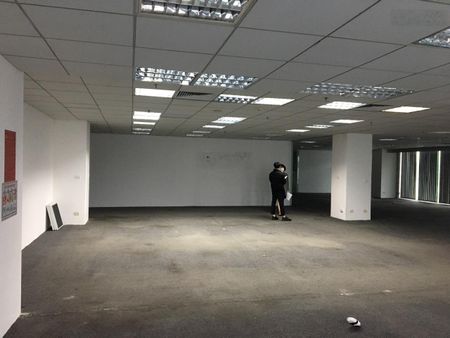 Cho thuê văn phòng tòa nhà 59 Quang Trung hồ Thiền Quang 100, 160, 200, 300, 1800m2 giá 140k/m2/th