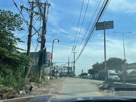 Cho thuê nhà xưởng mặt tiền QL1A, cầu vượt Sóng Thần. LH 0902665587 Mr Duy