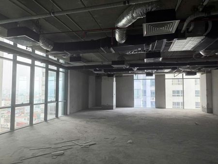 BQL tòa Vinaconex Diamond Tower cho thuê 200m; 320m; 500m2 giá cho thuê 300k/m2 sàn mới 100%