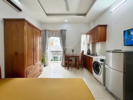 Phòng 35m² full nội thất cao cấp - có ban công thoáng - 339 lê văn sỹ q.3