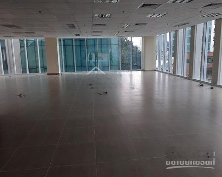 VOV building văn phòng cho thuê Quận 1, đường Nguyễn Thị Minh Khai, DT: 100-200m2. LH: 0906391898