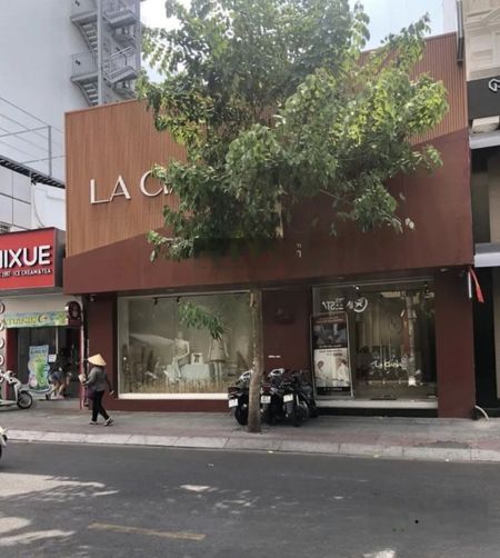 Cho thuê nhà mặt tiền Phan Kế Bính, Quận 1. DT: 10x45m. 1 Trệt. DTSD: 450m2