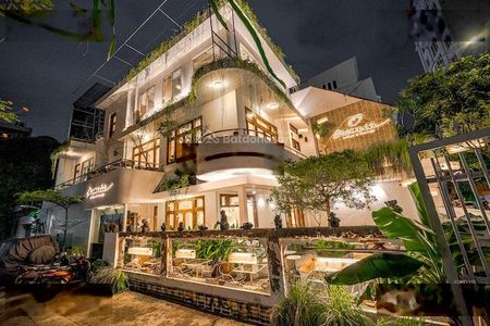 Cho thuê nhà mặt tiền Phan Kế Bính, Quận 1. DT: 15x25m. 1 trệt, 2 lầu. DTSD: 800m2