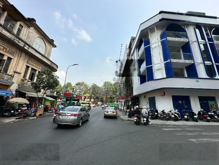 Cho thuê nhà mặt tiền Ký Con, Quận 1, DT: 9x20m, 1 trệt, 3 lầu. DTSD: 700m2