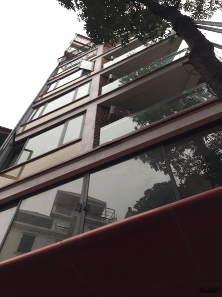 Cho thuê toà nhà vp phố Nguyễn Khang, Cầu Giấy, Hà Nội, dt 70m2x 6,5 tầng+1 hầm, TM, giá 45tr/tháng