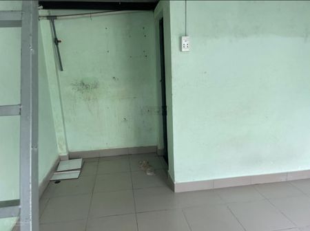 Cho thuê phòng trọ 3x4m, có gác giá 1.2 tr/tháng vị trí Hiệp Thành 35 , liên hệ 0919147835