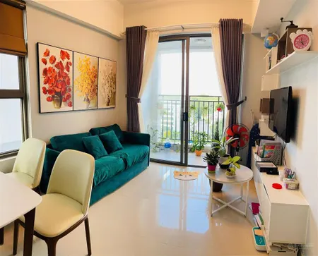 Cần cho thuê gấp căn hộ sky center, tân bình, 36m2, offiecl, 1wc, giá 10tr, ở liền.0936 571 ***