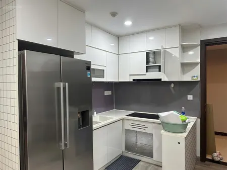 Cần bán gấp căn 2pn.1wc có ban công tầng trung thoáng botanica premier