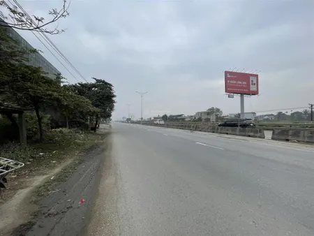 Bán đất quốc lộ 1a 420m giá chỉ hơn 10tr/m đối diện kcn phú quý