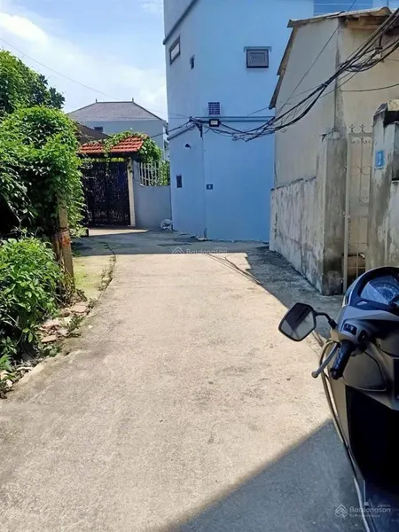Bán đất tân phong 38m, ô tô vào, ngõ nông kinh doanh. giá 6.5 tỷ.sổ đẹp nở hậu nhẹ.