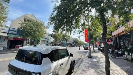 Bán đất góc 2 mặt tiền nguyễn hữu cảnh vị trí kinh doanh vip ngang 17,5m